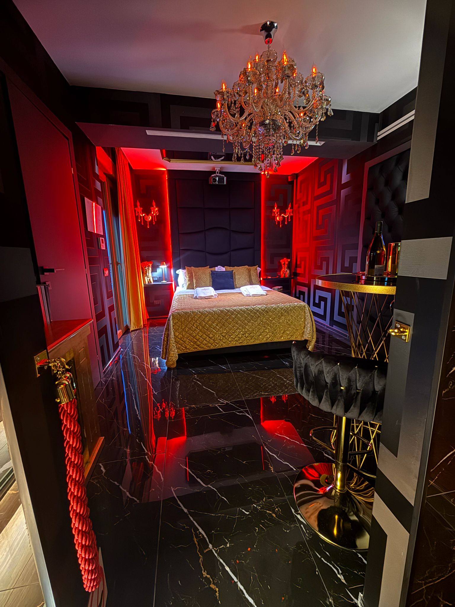 Suite Gold